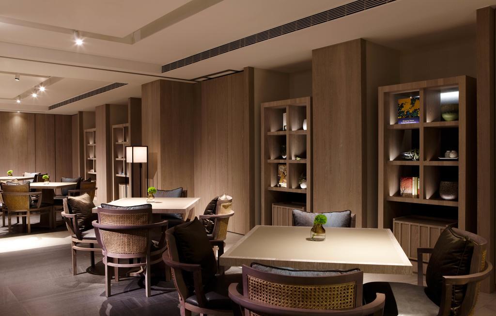礁溪晶泉丰旅 Wellspring By Silks Jiaoxi Hotel Exterior photo The Club Lounge at the Hong Kong International Airport