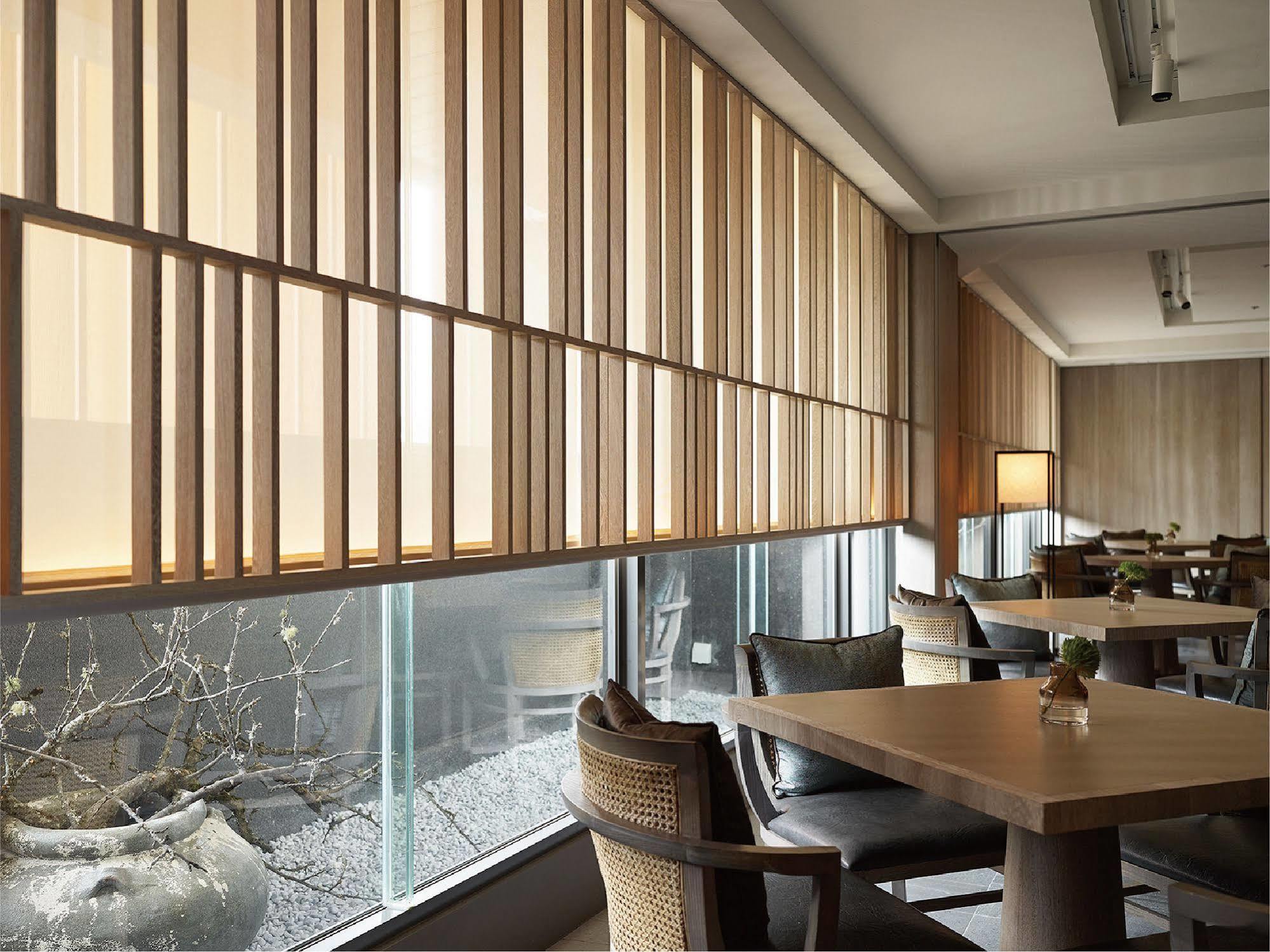 礁溪晶泉丰旅 Wellspring By Silks Jiaoxi Hotel Exterior photo The Lounge at the Hong Kong International Financial Centre